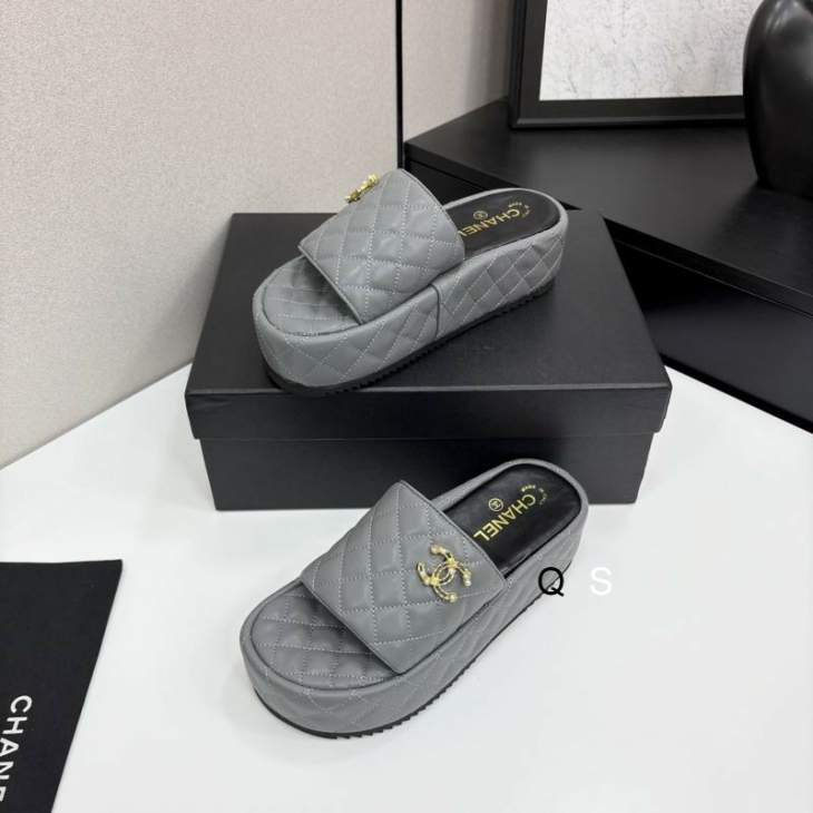 Picture of Chanel Slippers _SKUChanelsz35-40YS05083072
